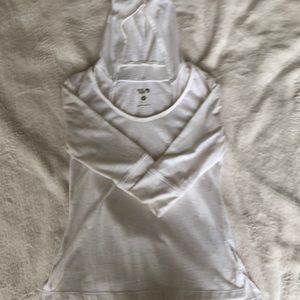 Cute hooded sweater from mountain hard wear